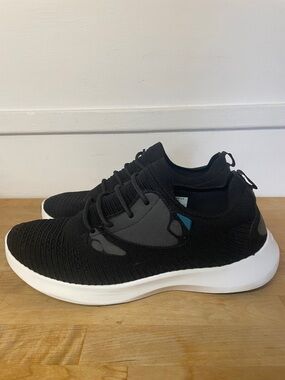 Vessi – Everyday Move Sneaker Men’s size 11 waterproof athletic casual shoes